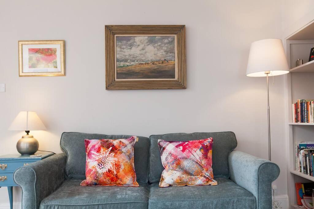 Flat, Sleeps 2 * East Linton